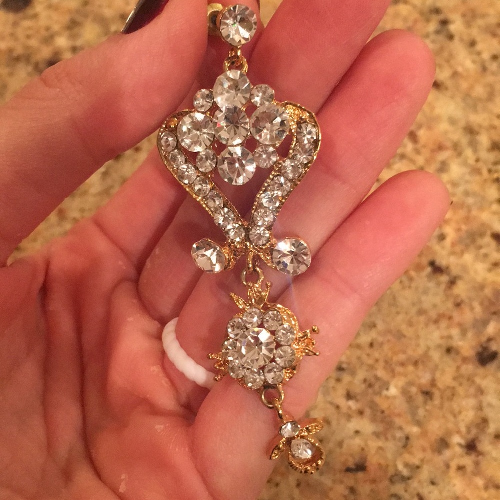 Beautiful earrings - Picture 3 of 3